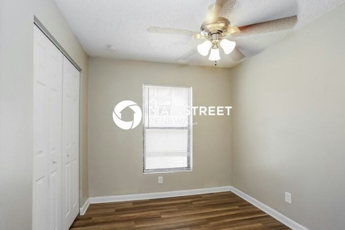 1827 Auburn St S - Photo 7 of 16