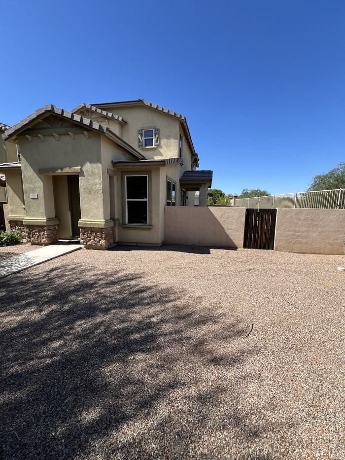 94 W Paseo Celestial - Photo 3 of 22
