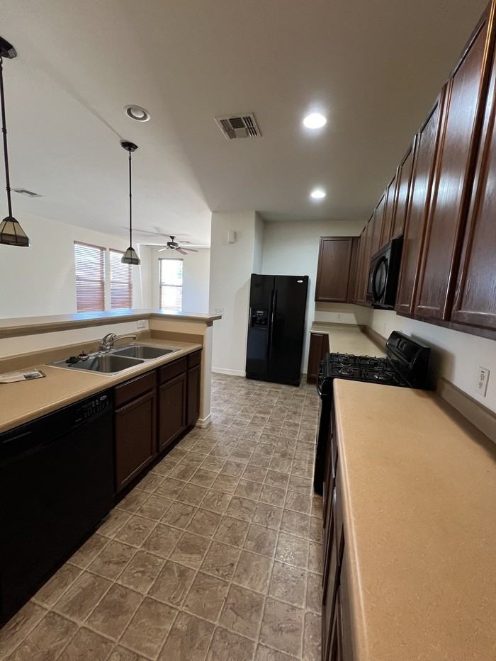 94 W Paseo Celestial - Photo 6 of 22