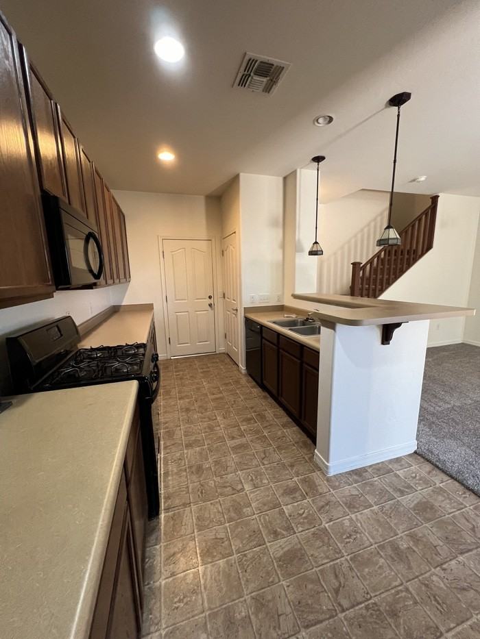 94 W Paseo Celestial - Photo 7 of 22