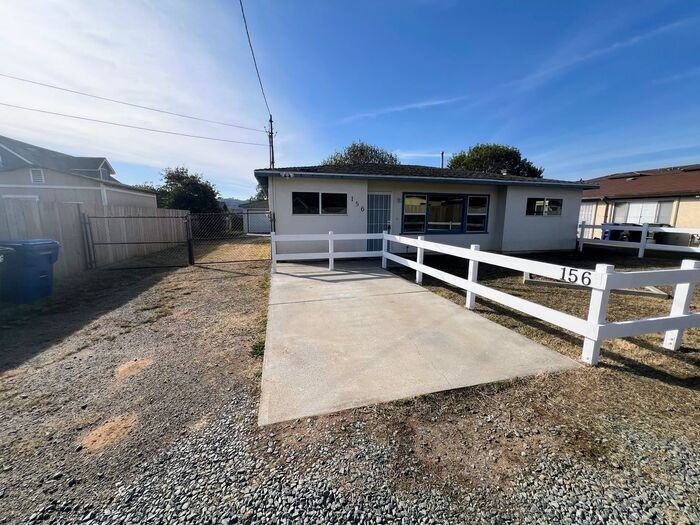 156 Date St - Photo 6 of 21