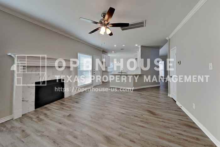 1508 Kendal Dr - Photo 5 of 23