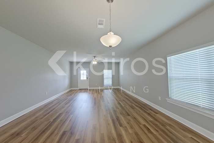 22871 Balsam Dr - Photo 5 of 25