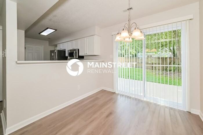 7304 Ashford Glen Dr - Photo 5 of 18