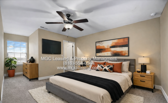 2110 Hickoryleaf Ln - Photo 2 of 19