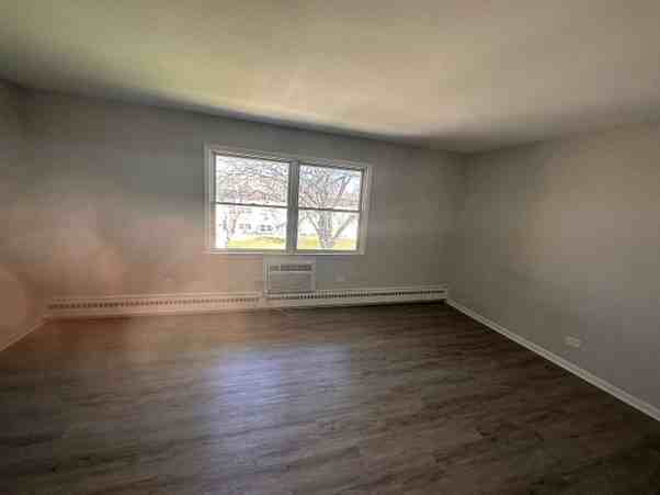 390 Executive Dr #103 - Photo 5 of 5