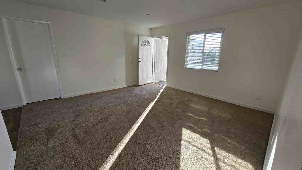 1307 Colusa St #08 - Photo 4 of 15