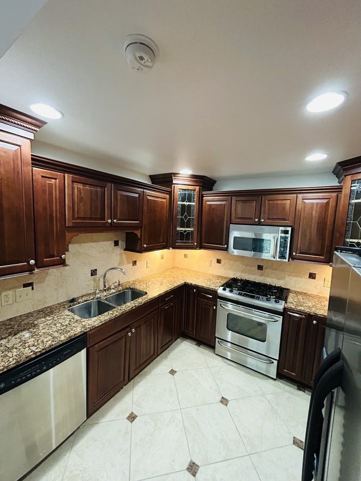 740 Turnpike St #5 - Photo 3 of 16