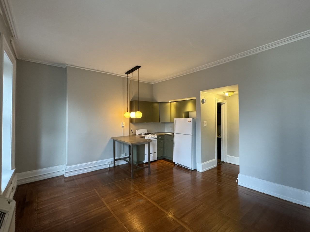 2125 Walnut St #3R