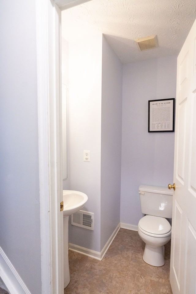 1110 Oakland Ct #1110 - Photo 2 of 12