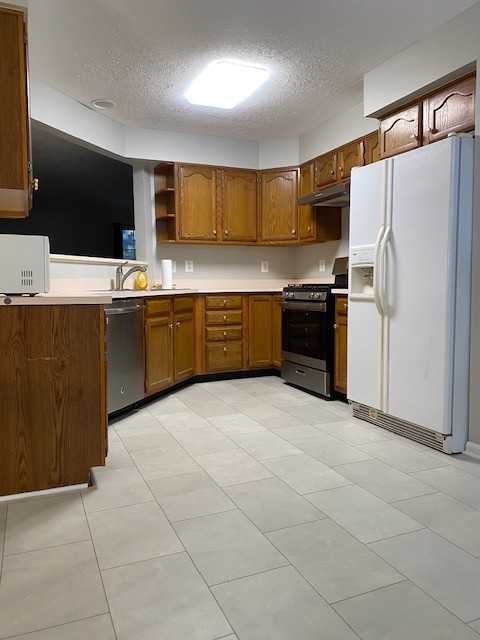 1110 Oakland Ct #1110 - Photo 6 of 12
