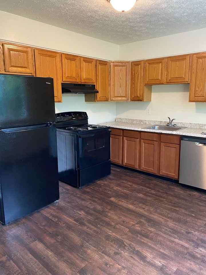 1925 Mistyhill Dr #NA - Photo 5 of 13
