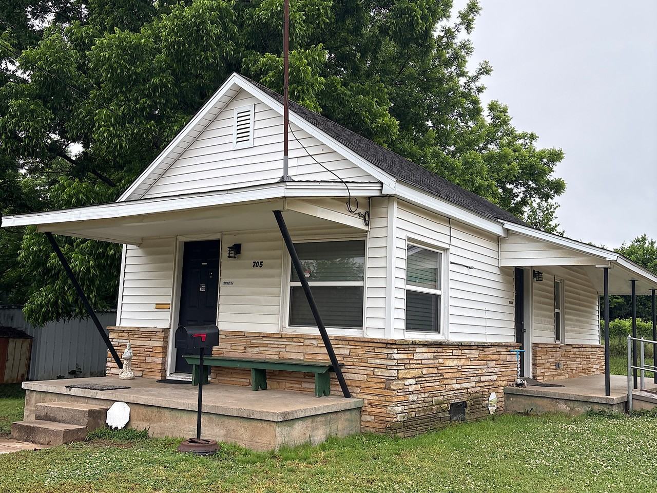 705 N Harley Ave #NA - Photo 2 of 13