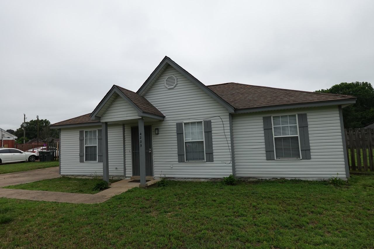 4235 Wagon Trail Cv #NA - Photo 2 of 16