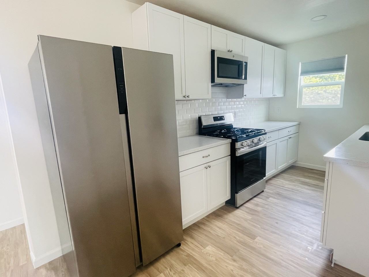 5622 Monterey Rd - Photo 2 of 14