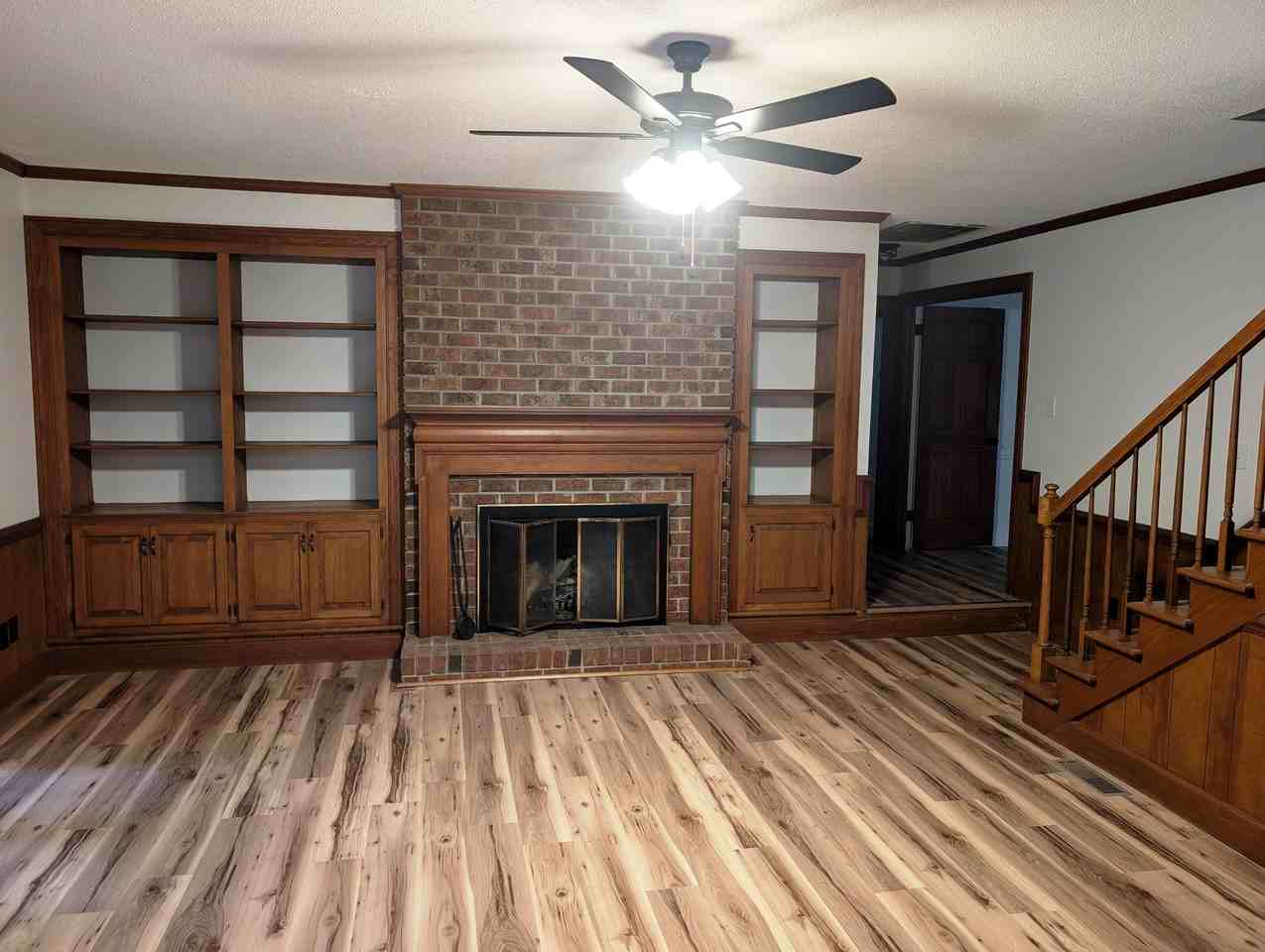 1103 Cardinal Dr Nw #NA - Photo 4 of 15
