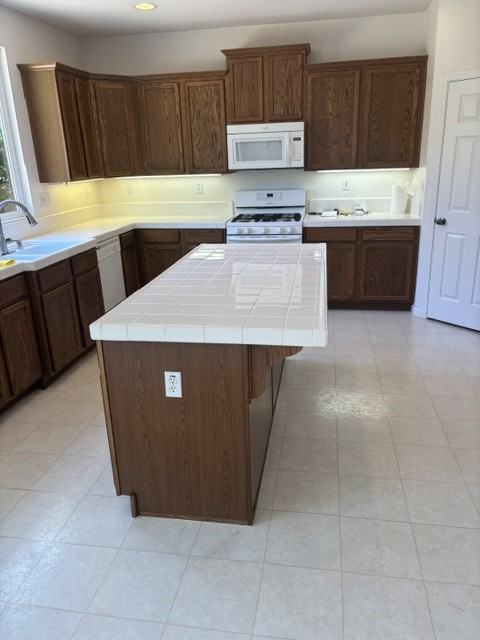 1833 Elston Cir #NA - Photo 6 of 14