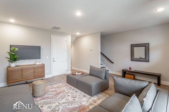 2380 E 18th Street Pl - Photo 3 of 20
