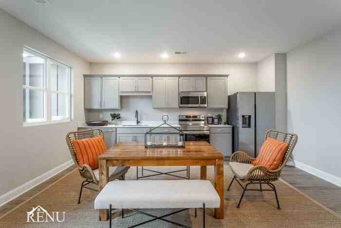 2380 E 18th Street Pl - Photo 6 of 20