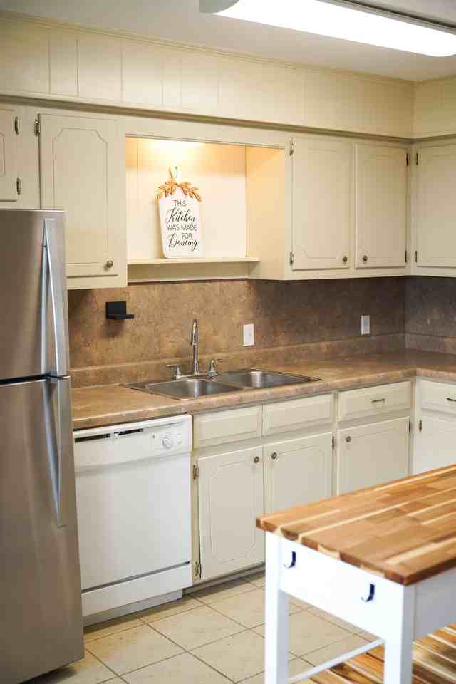 1749 Sheppard Rees Rd #B - Photo 4 of 7