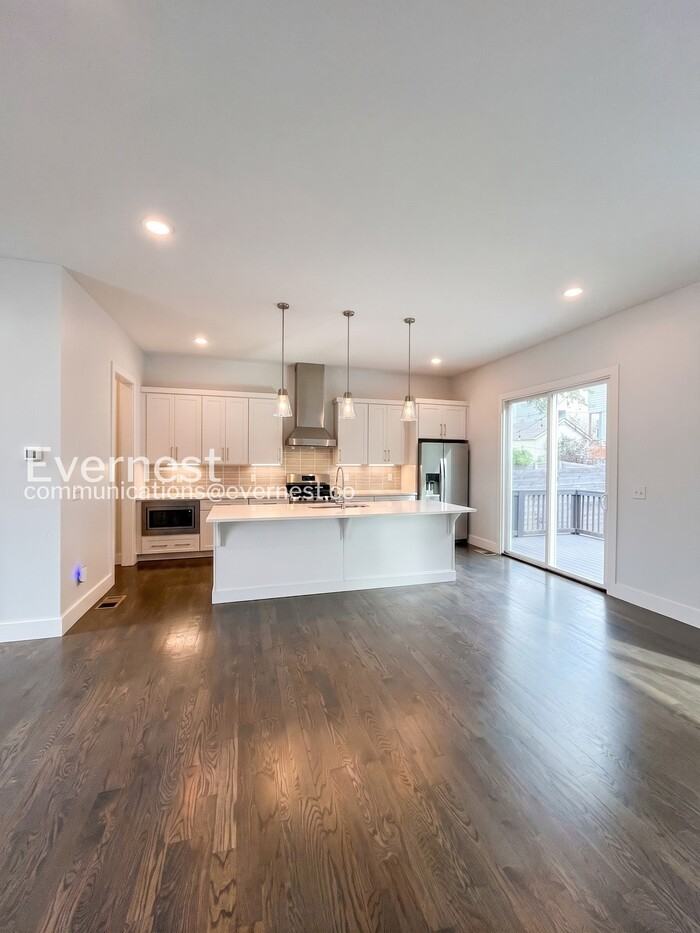 915 Delmas Ave #B - Photo 4 of 34