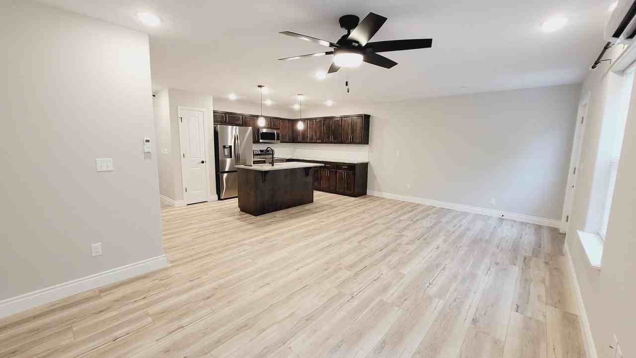 3217 E 12th St #NONE - Photo 3 of 10