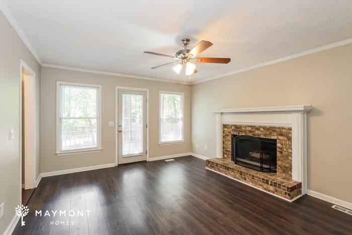 2323 Casaba Dr - Photo 6 of 16