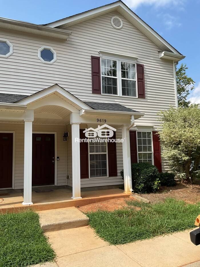 9619 Littleleaf Dr - Photo 2 of 17
