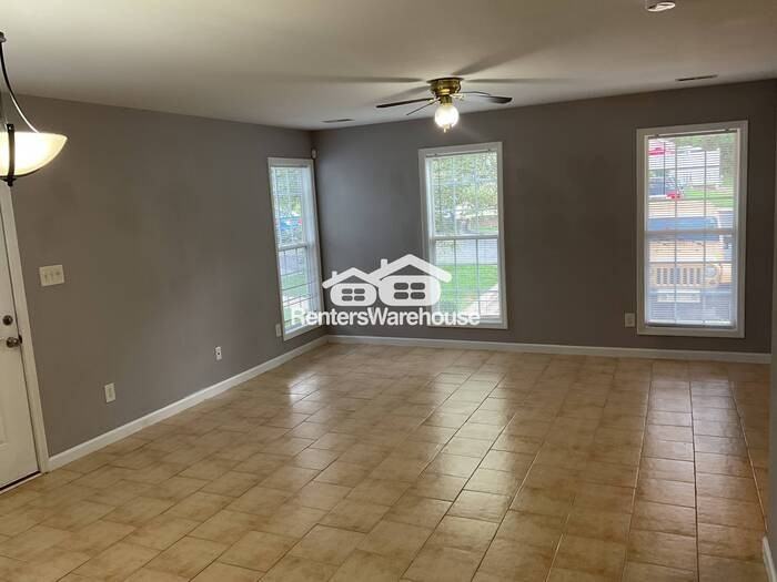 9619 Littleleaf Dr - Photo 4 of 17