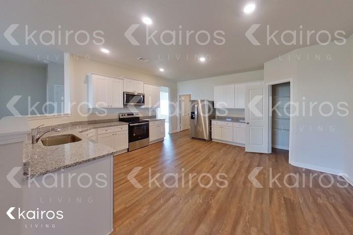 3494 Bridgewood Dr - Photo 6 of 30