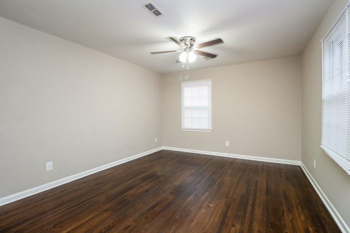 3417 Darlene Cir Nw - Photo 2 of 8