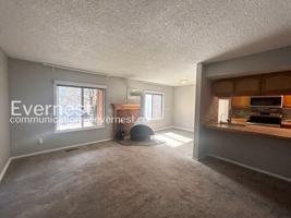featured image of 935 Saturn Dr #106