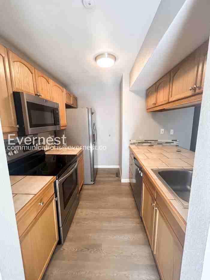 935 Saturn Dr #106 - Photo 5 of 20