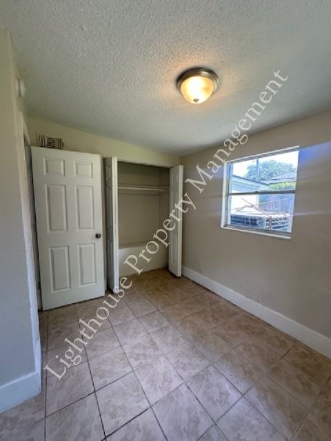 1490 W 33rd St - Photo 5 of 16