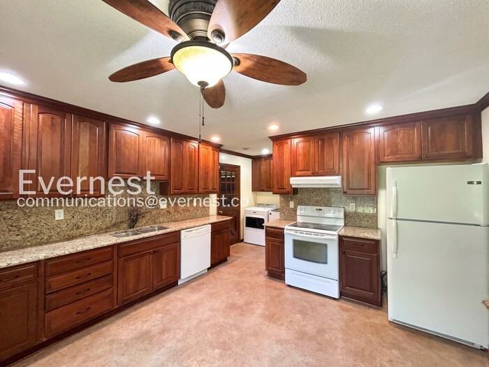 75 Cottonwood Dr - Photo 4 of 26