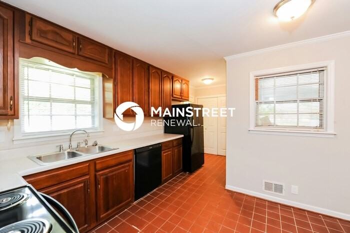 1675 Dogwood Trl - Photo 6 of 16