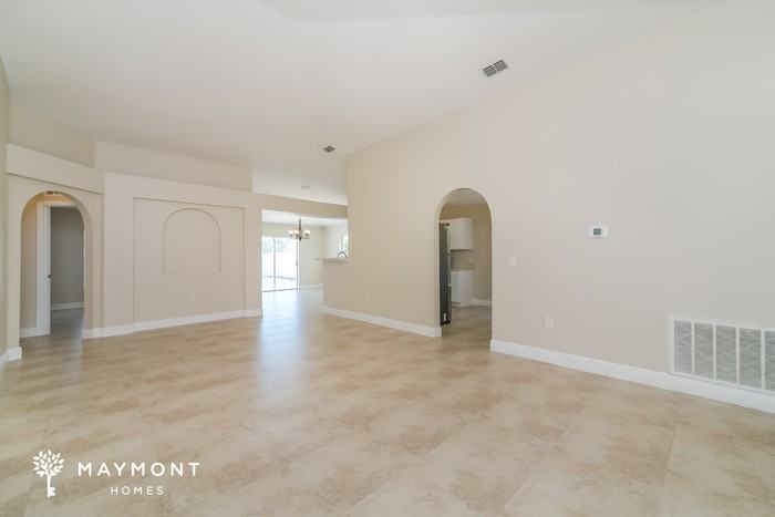 1109 Ronlin St - Photo 4 of 15