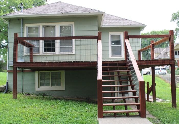 1229 Spruce St - Photo 2 of 2