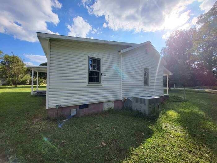 1474 Neighbors Rd - Photo 6 of 24