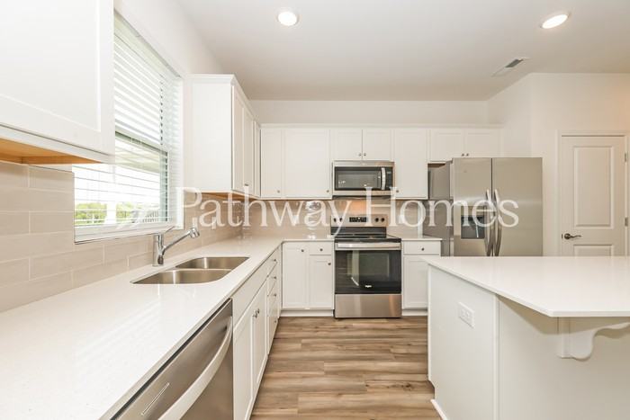 3918 Tinpiper Trce - Photo 6 of 15