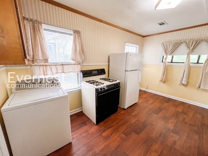 6700 Westover Dr - Photo 3 of 24