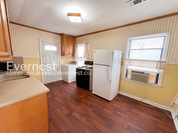 6700 Westover Dr - Photo 4 of 24