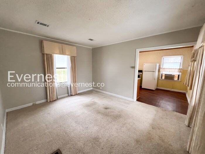 6700 Westover Dr - Photo 6 of 24