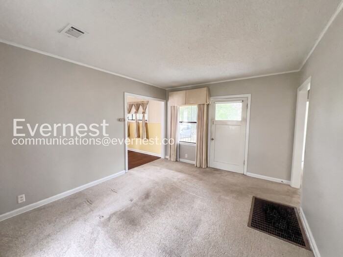 6700 Westover Dr - Photo 7 of 24