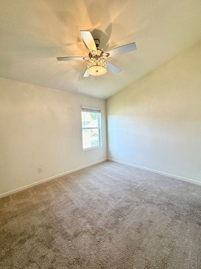13929 Clayborn St - Photo 3 of 12