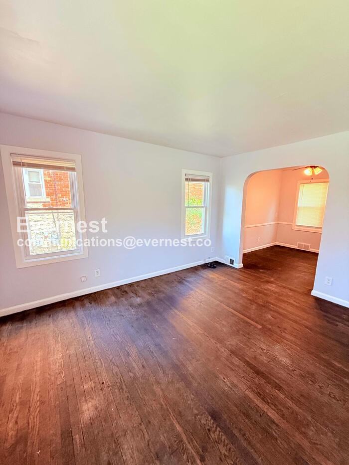 16834 Fairfield St - Photo 6 of 25