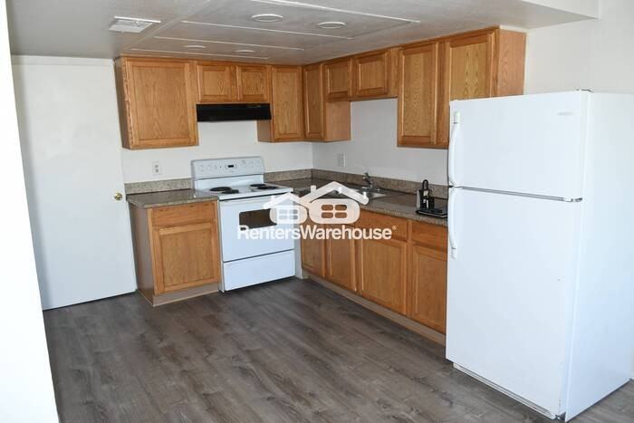 1733 E Cambridge Ave #204 - Photo 4 of 7