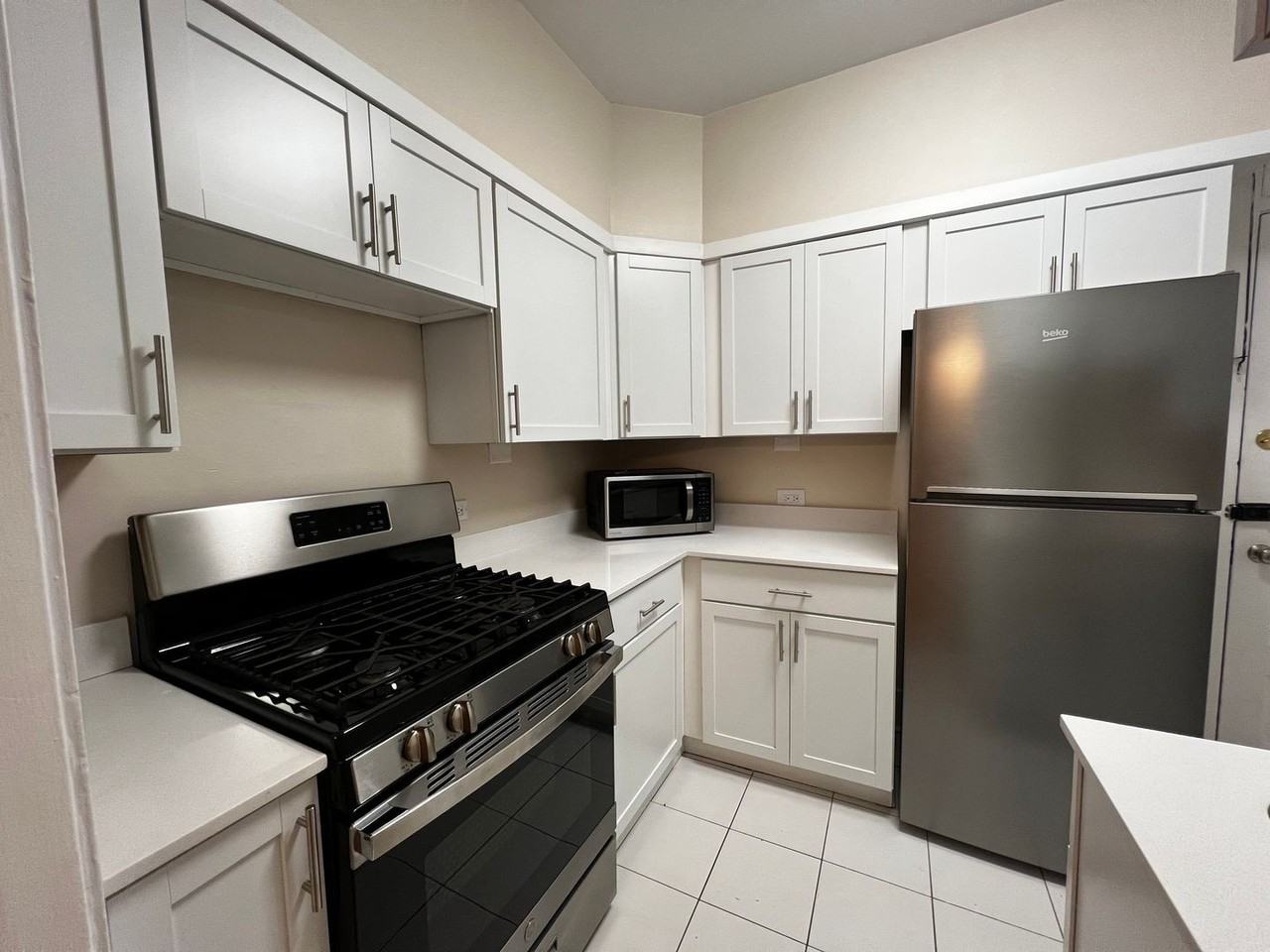 207 Kedzie St #1D - Photo 2 of 29