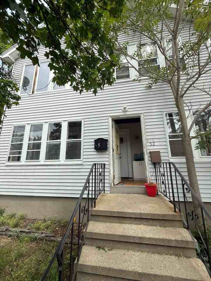 50 Raymond St #1 - Photo 5 of 25