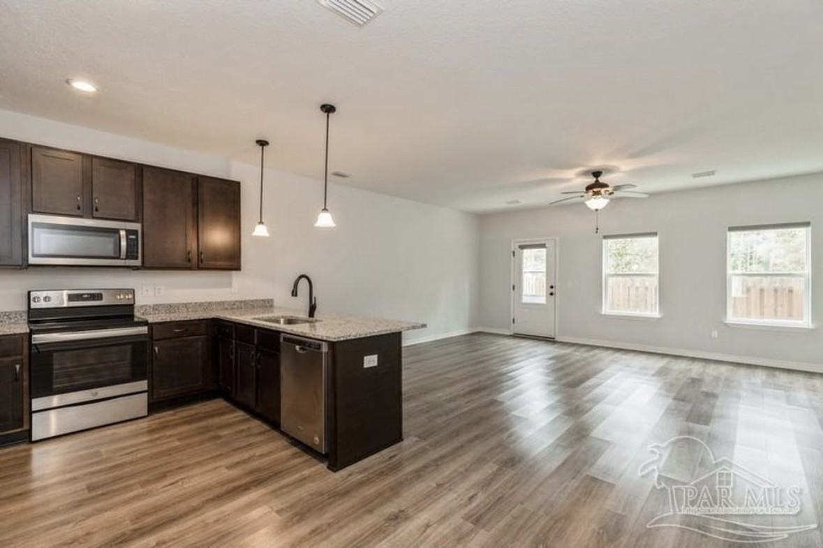 1734 Sound Haven Ct - Photo 3 of 17